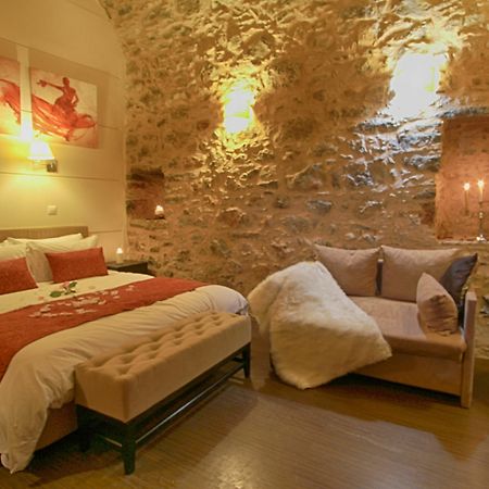 Medieval Castle Mesta Bagian luar foto