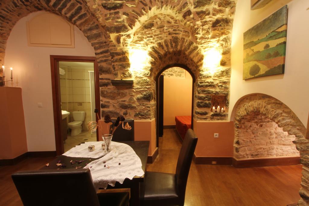 Medieval Castle Mesta Bagian luar foto