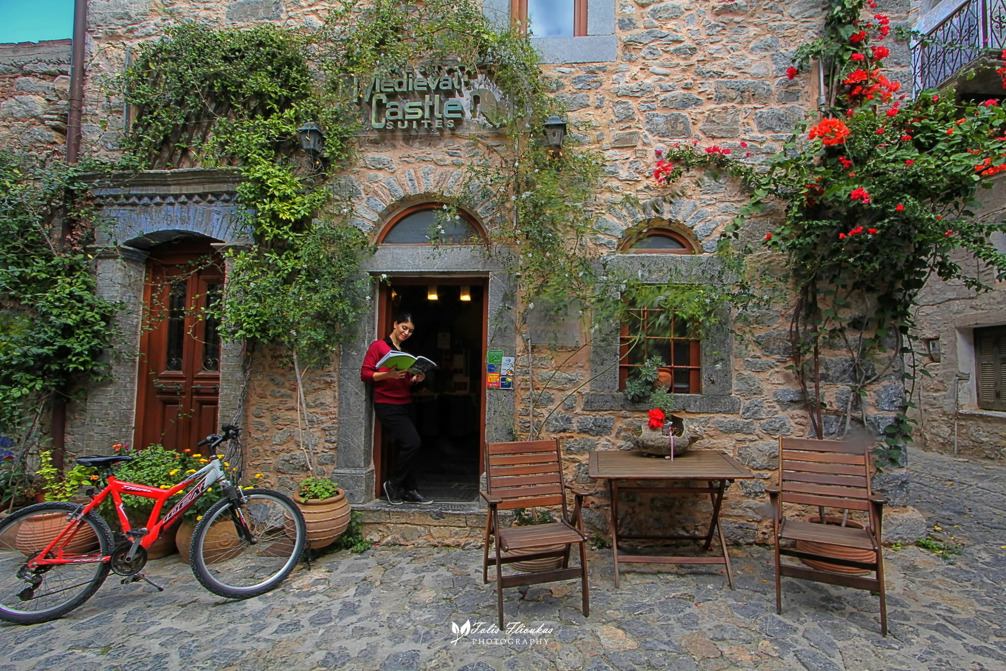 Medieval Castle Mesta Bagian luar foto